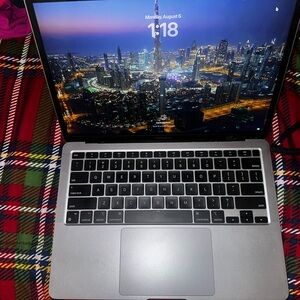 13inch MacBook Air with Apple M1 chip 256GB